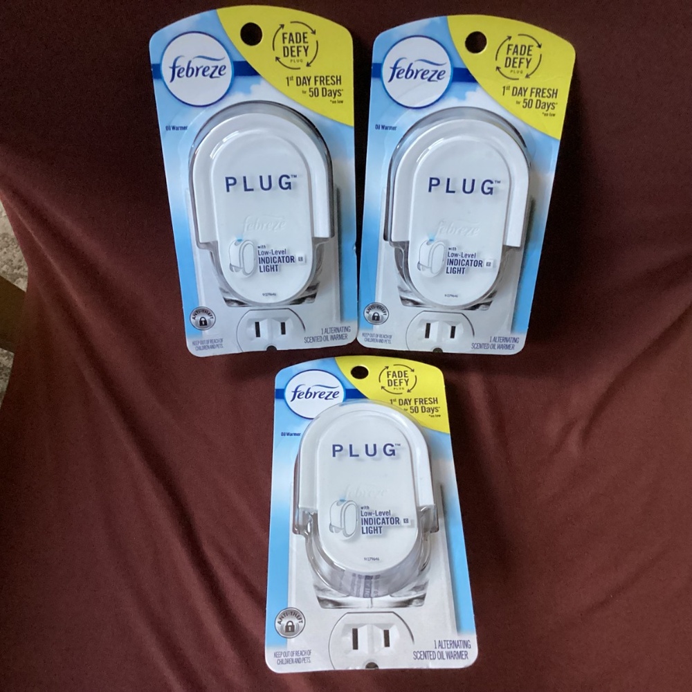 Febreze Oil Warmer Bundle of 3 NEW/Sealed With low-Level indicator light - Picture 2 of 4